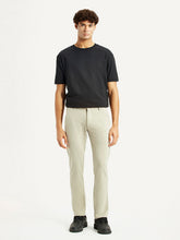Levis men's jeans 004Du-0006 in classic blue, front view showing slim fit design and five-pocket style.