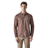 Levi's Men's Solid Slim Fit Oxford Shirt Brown