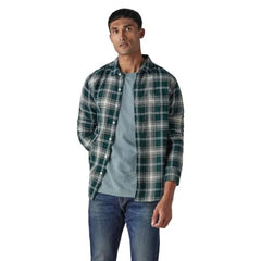Levi's Men's Checkered Slim Fit Crepe Shirt Dark-Green