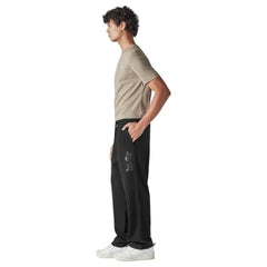 Levi's Men's Black Regular Fit Mid Rise Joggers