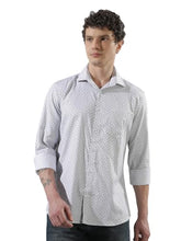 Crimsoune Club Men's White Geometric Print Shirt