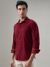 Park Avenue Men Slim Fit Solid Pattern Pure Cotton Semi Cutaway Collar Full Sleeve Casual Shirt Dark Maroon