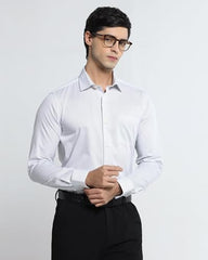 Blackberrys Men White Solid Shirts