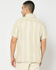 Men's Striped Spread Collar Shirt