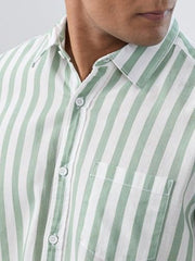 Men Spykar Green Stripe Regular Fit Shirt