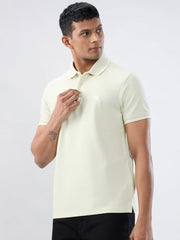 Men Spykar Green Solid Regular Fit T-Shirt