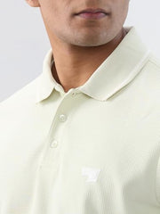 Men Spykar Green Solid Regular Fit T-Shirt