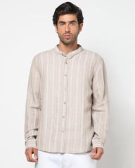 Men's Vertical Stripes Mandarin Collar Shirt, LT.Brown, M