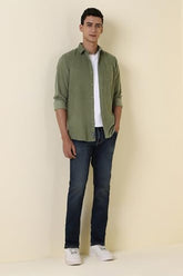 Men Olive Custom Fit Solid Full Sleeves Casual Shirt