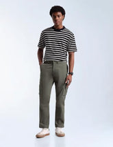 Flying Machine Army Green Solid Twill Relaxed Fit Men's Cargos