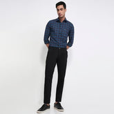 Parx Men Low Rise Tapered Fit Solid Pattern Cotton Blend Flat Front Casual Trouser Black