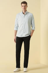 Men White Classic Fit Check Full Sleeves Casual Shirt