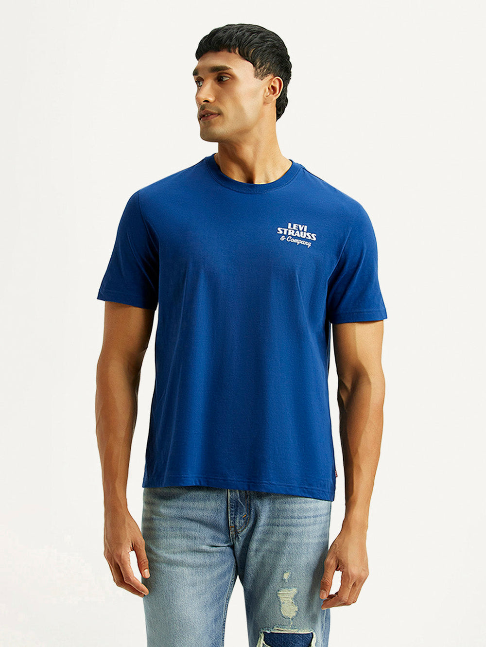 Levi's men's blue crew neck T-shirt with brand logo, front view showing classic casual style and soft cotton fabric.