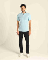 Blackberry Men Yonk Fit skinny stretchable jeans in navy, size 34, with a close-up of the slim-fit denim design.