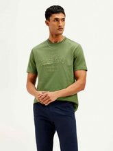 Levi's men's typography crew neck T-shirt featuring bold printed design on a casual short-sleeve upper T-shirt.
