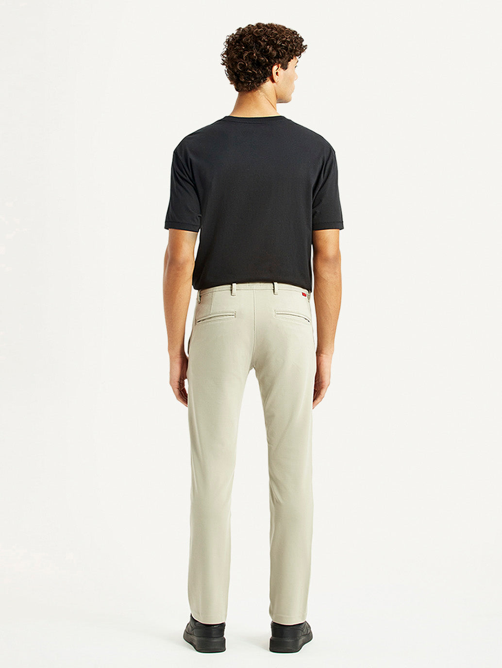 Back view of Levi's men's jeans 004Du-0006 showing classic denim fabric and rear pockets.