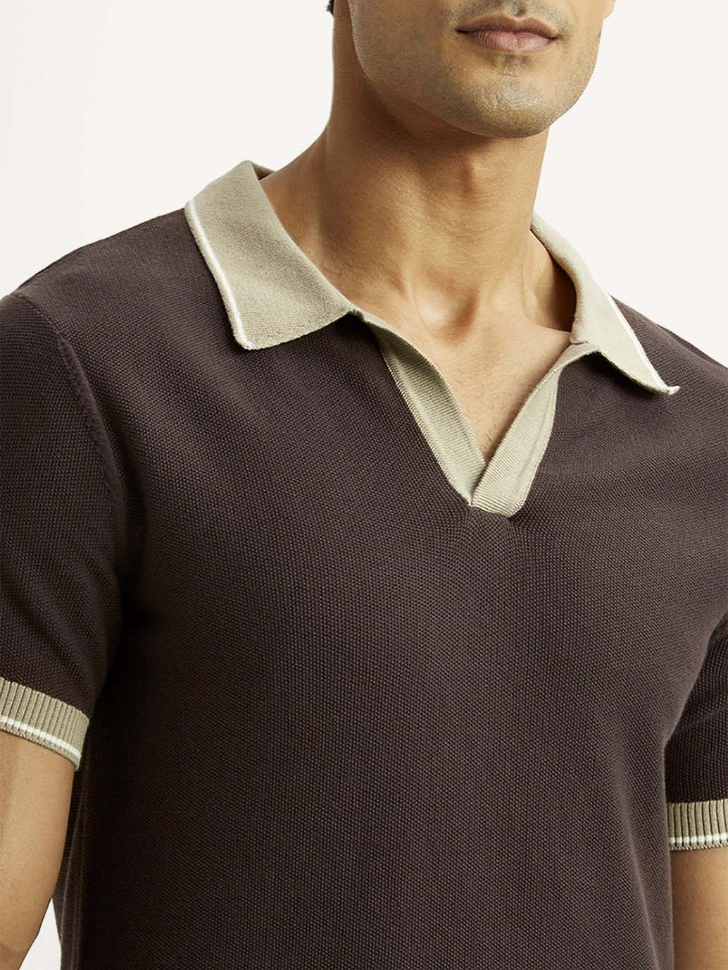 Levi's men's colorblock brown polo t-shirt, long sleeve, casual upper wear, close-up detail image