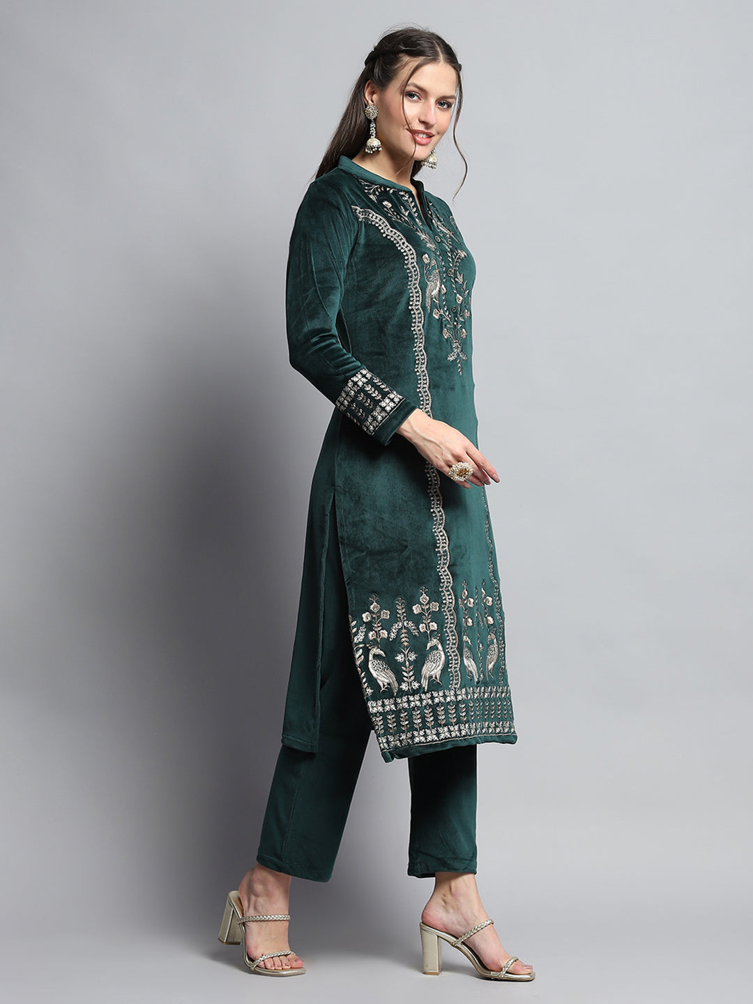 Women Green Self Design Round Neck Full Sleeve Kurti Set For Winter