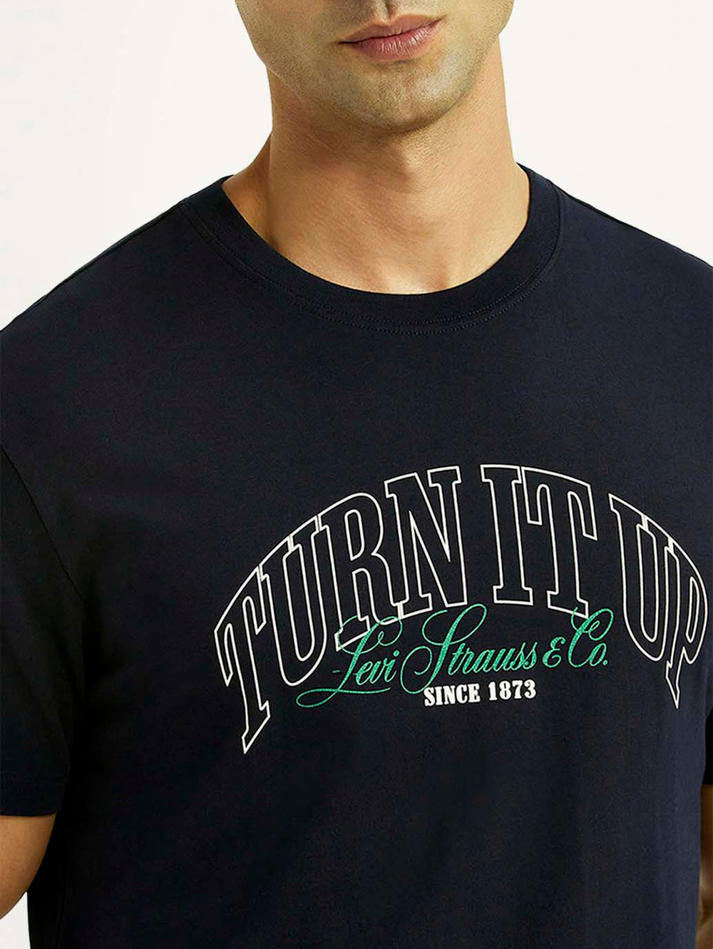 Men's navy slim fit T-shirt with typographic print, Levi's brand, short sleeve, casual upper wear, detailed close-up image.