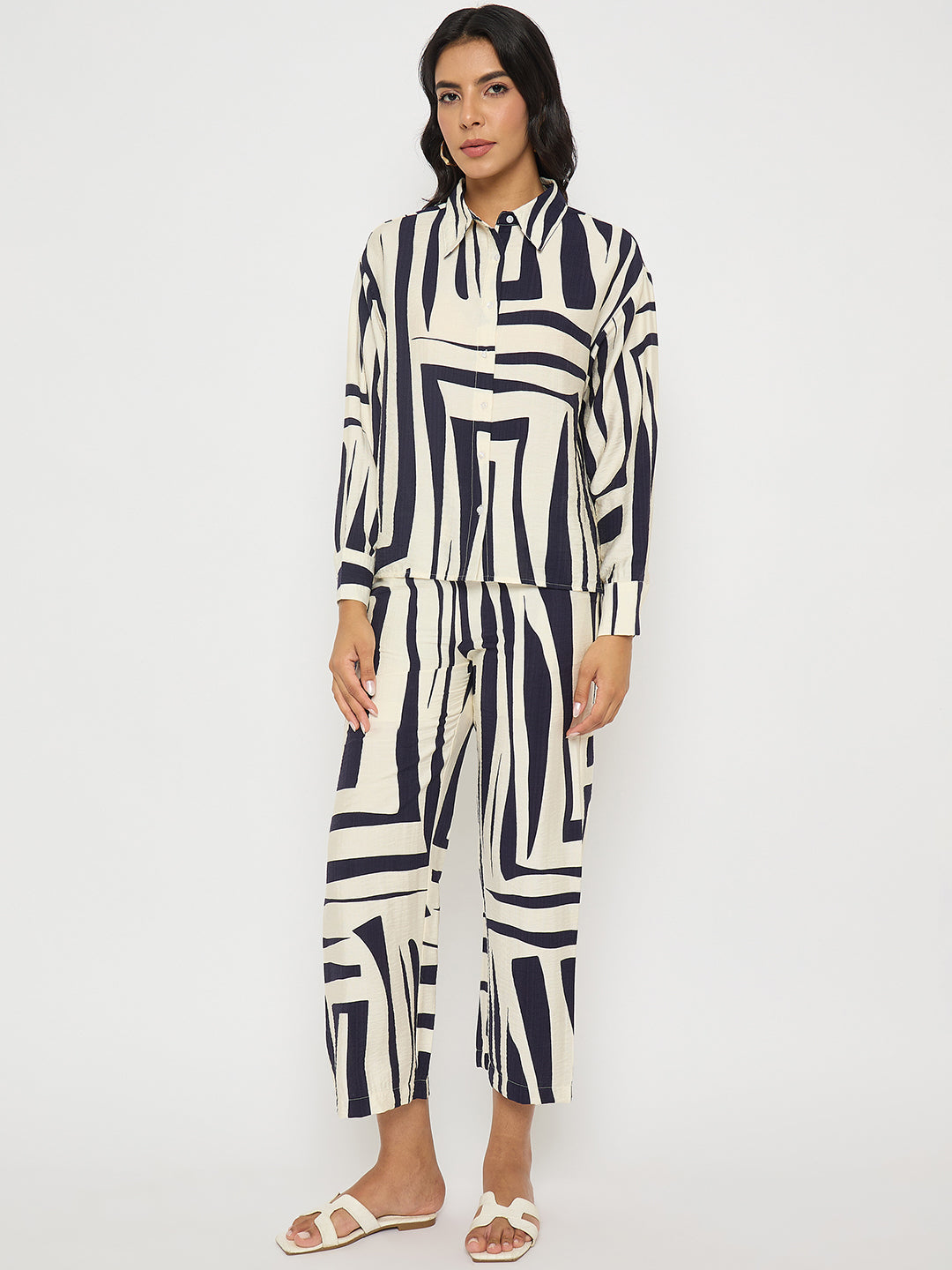 Madame navy blue colorblock top and bottoms co-ord set made of rayon blend, women's western fashion set with stylish design.