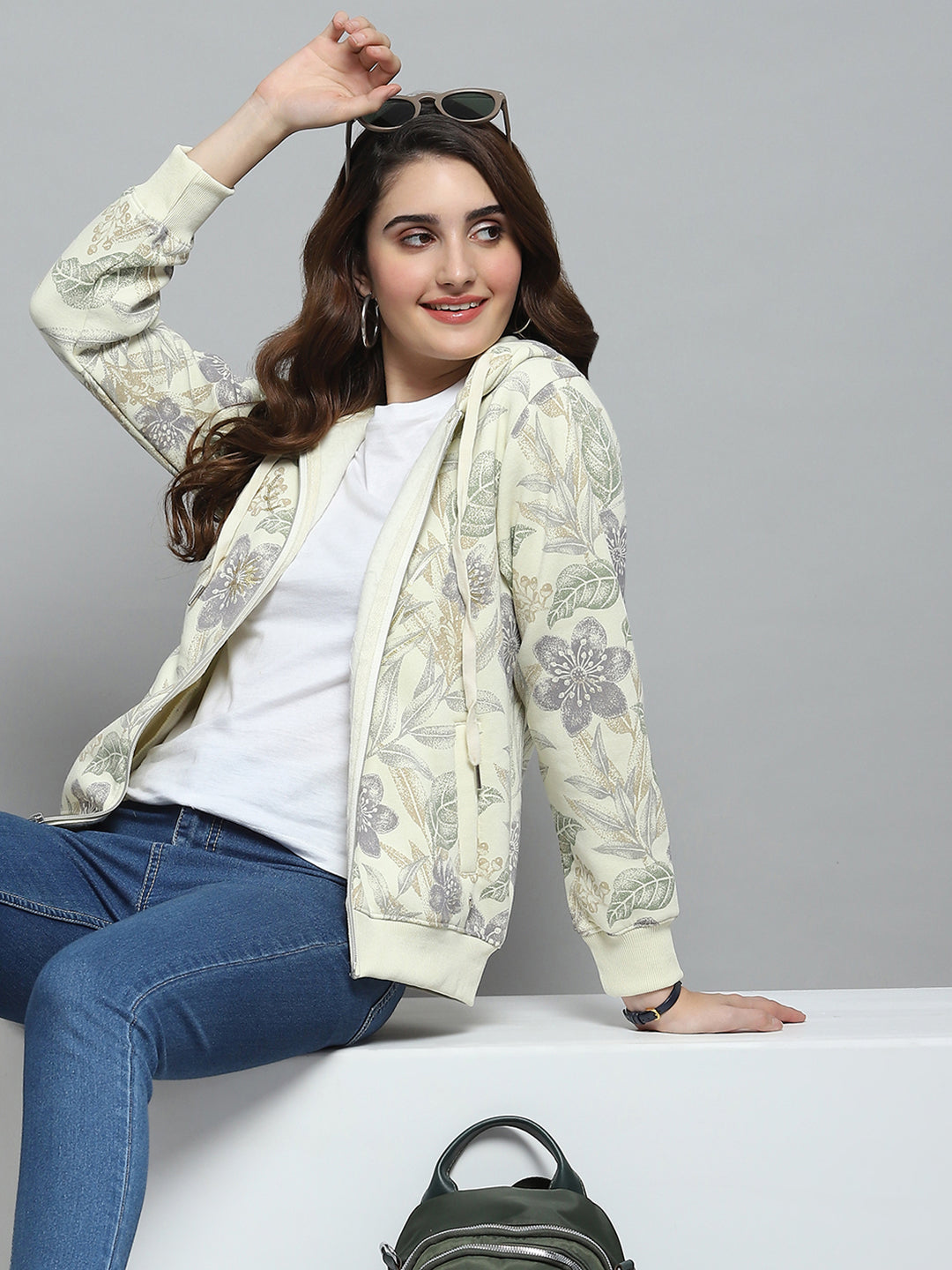 Monte Carlo Ladies Western Sweat Shirt 224067709 1