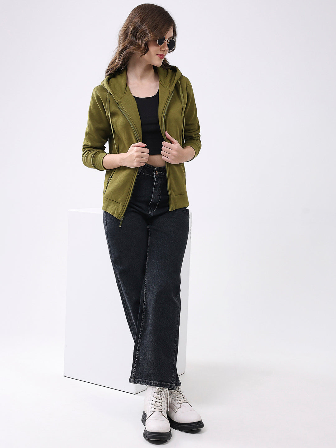 Ladies Solid Hooded Full Sleeve Sweatshirt