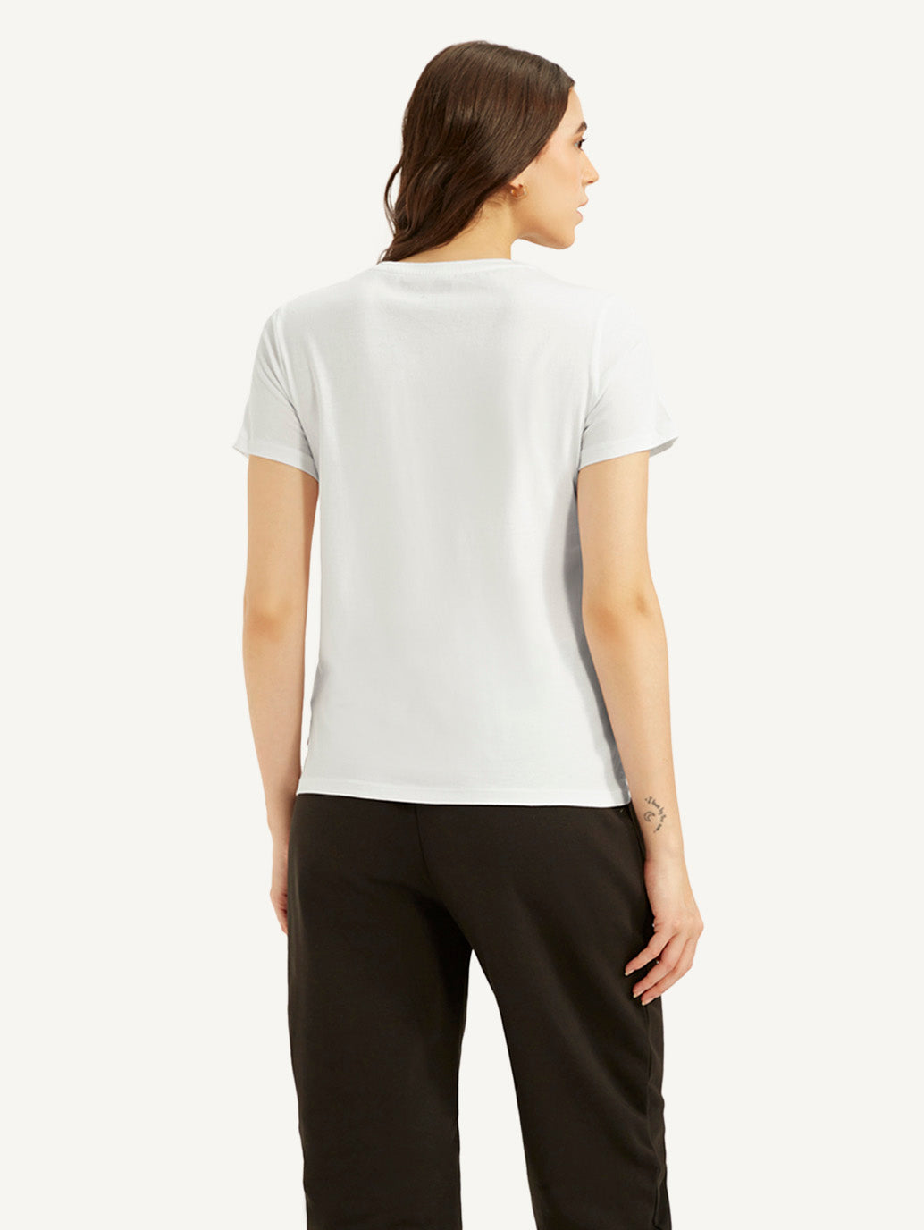 Levi's women's crew neck T-shirt with brand logo on the back, casual fit and soft cotton fabric.