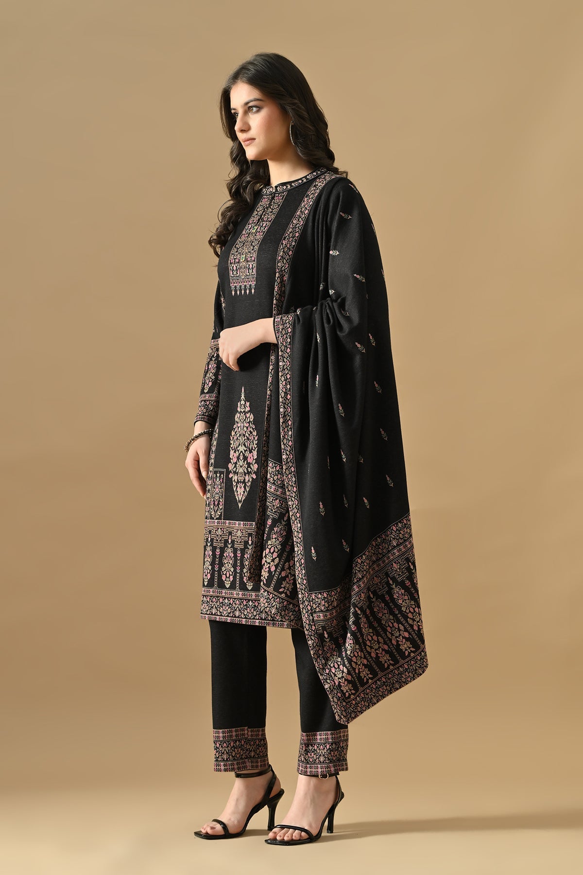 Winter Blue Printed Inner Shrug Set