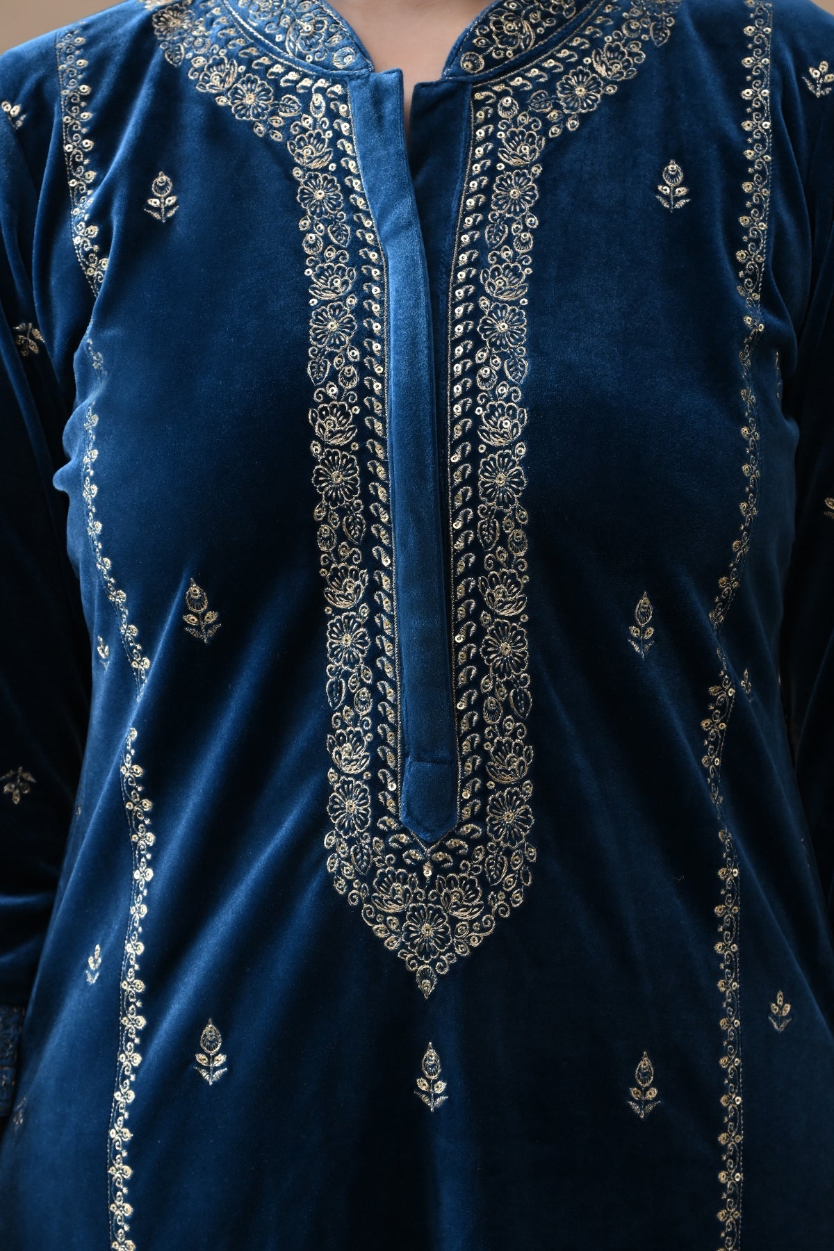 Teal Zari Embroidered Kurta Set