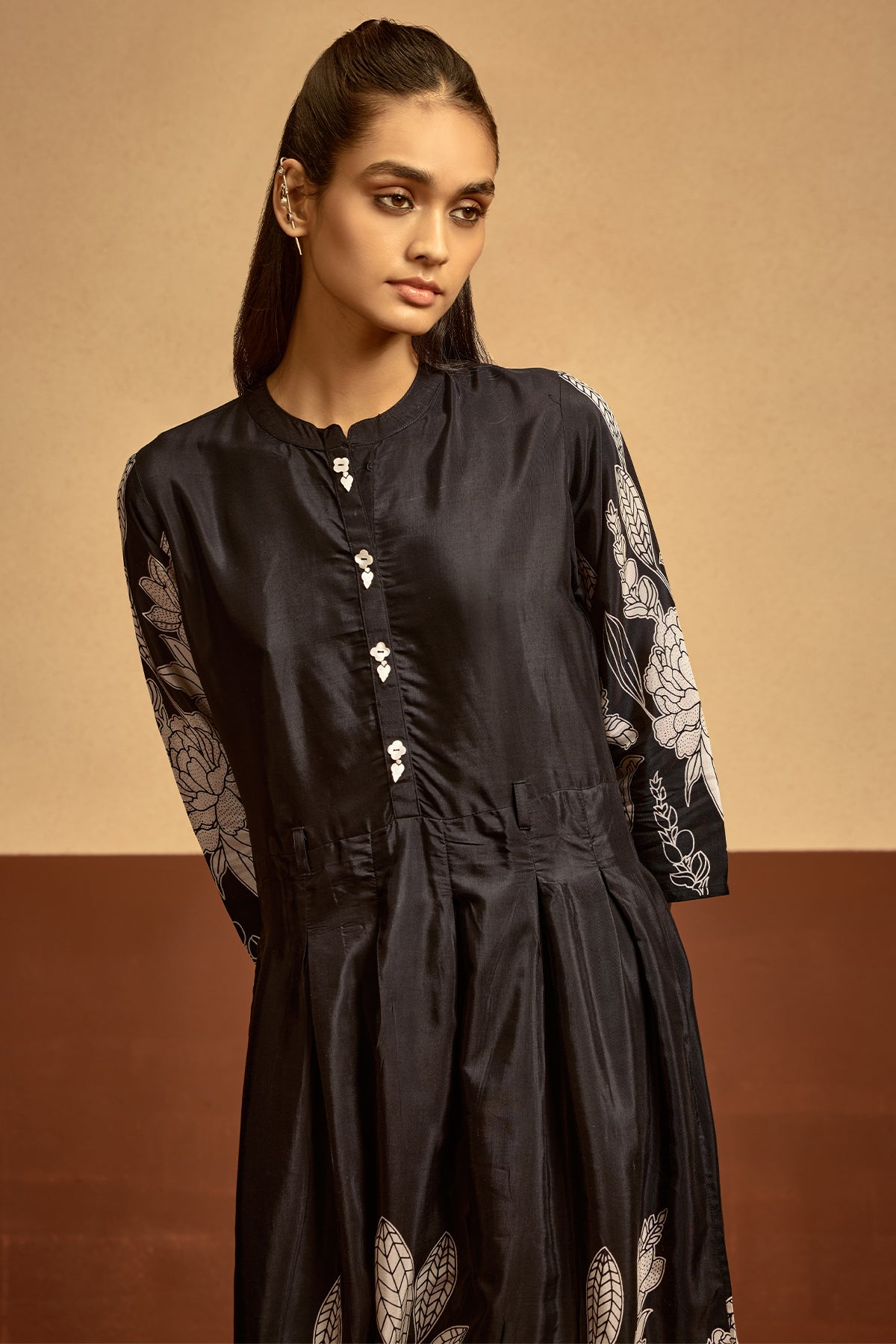 Sabhyata Ladies Western Kurti Gown 251Gi24097 Black
