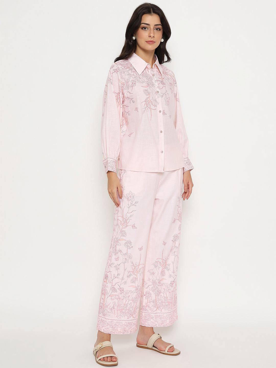 Madame Ladies Western fashion set in pink, featuring a stylish top and matching accessories, designed for modern Western-inspired looks.