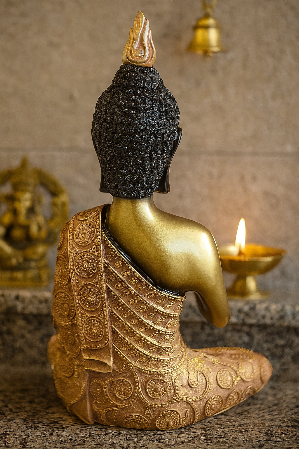 Luxury Golden Meditating Buddha Statue