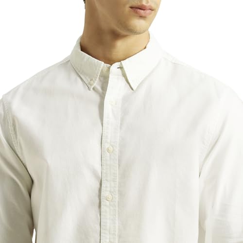 Levi's Men's Solid White Slim Fit Shirt