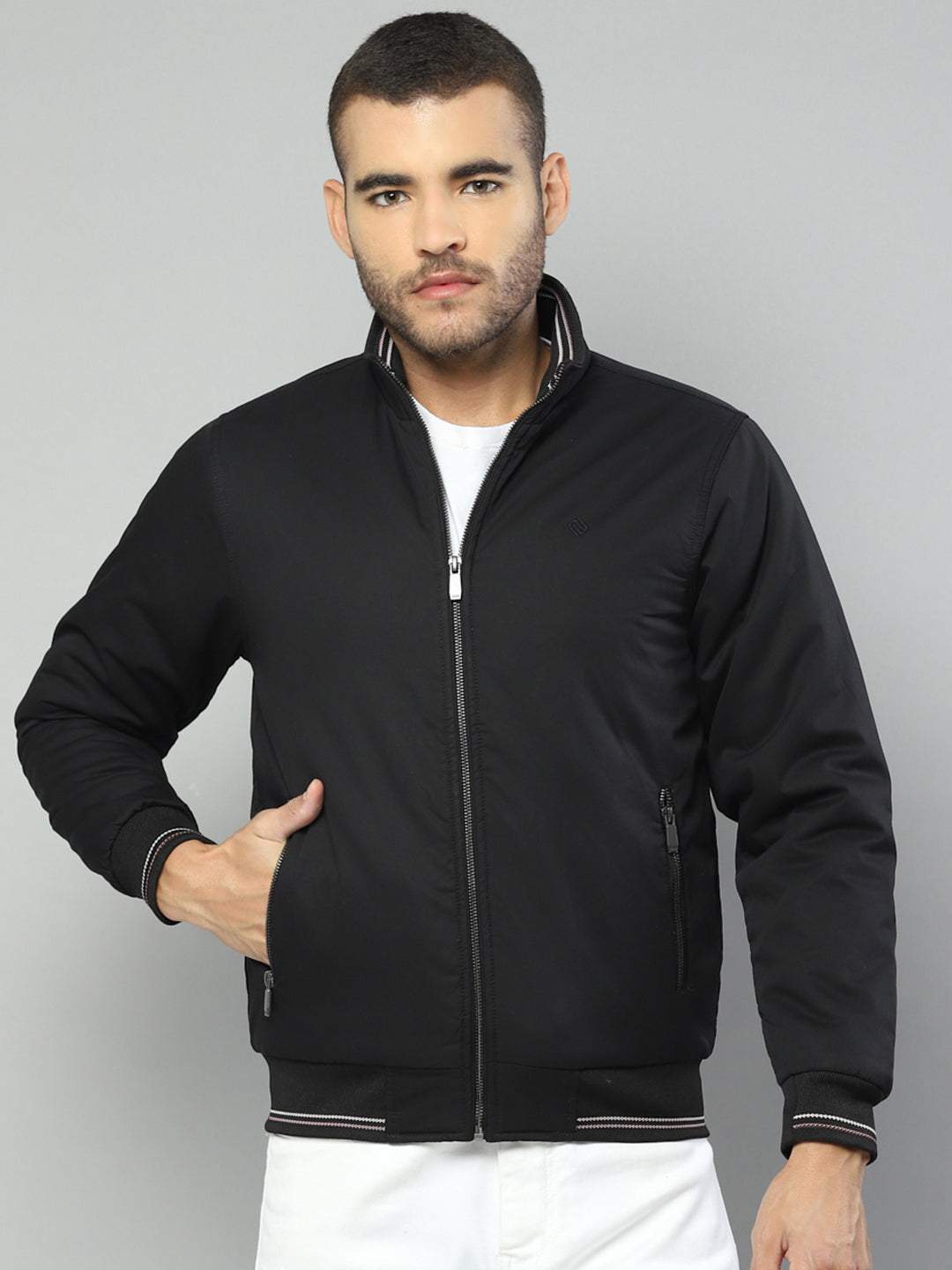 Men Black Solid Collar Full Sleeve Jacket