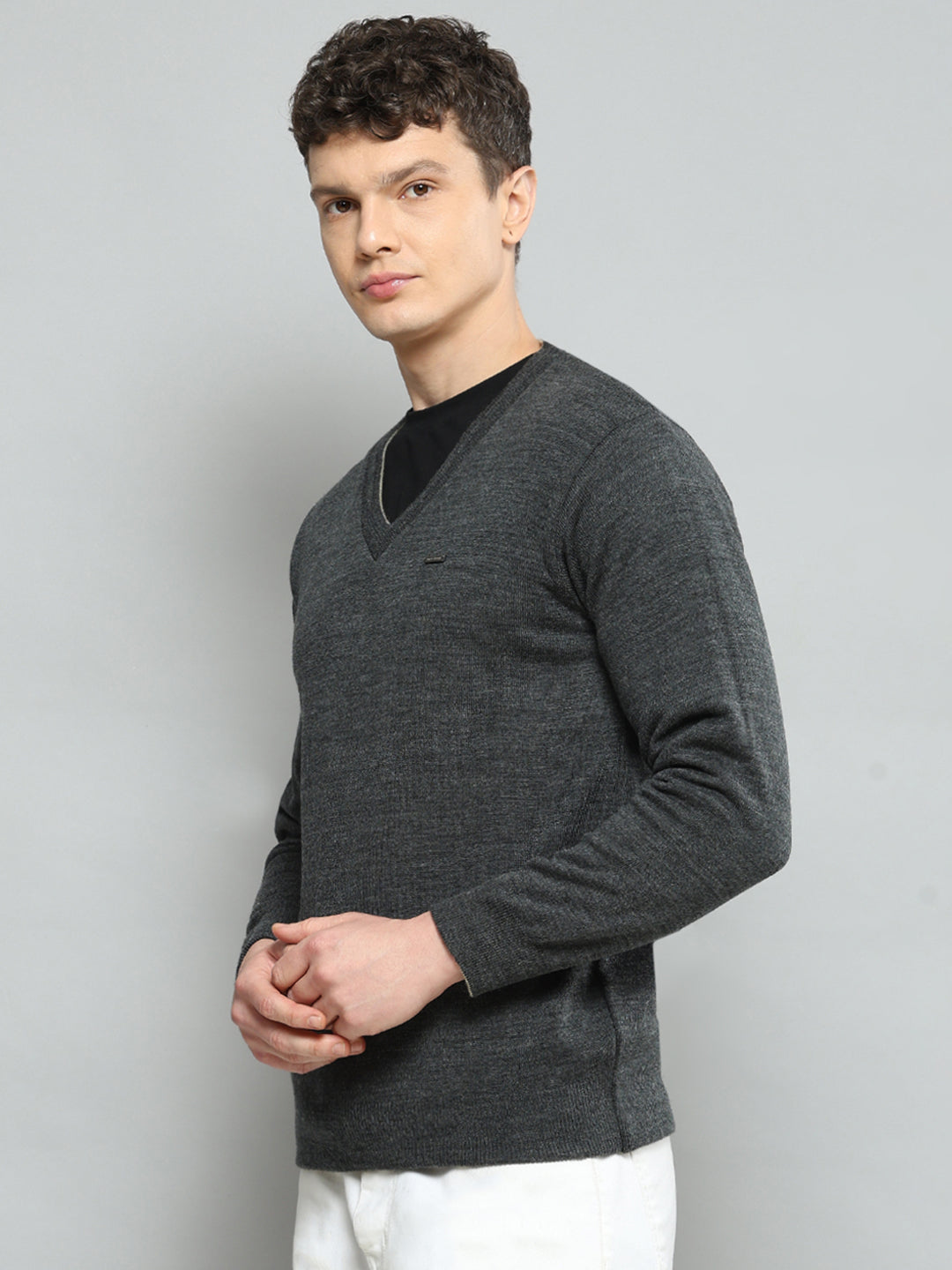 Men Grey Solid V Neck Full Sleeve Pullover - Goyalsons ShopMax