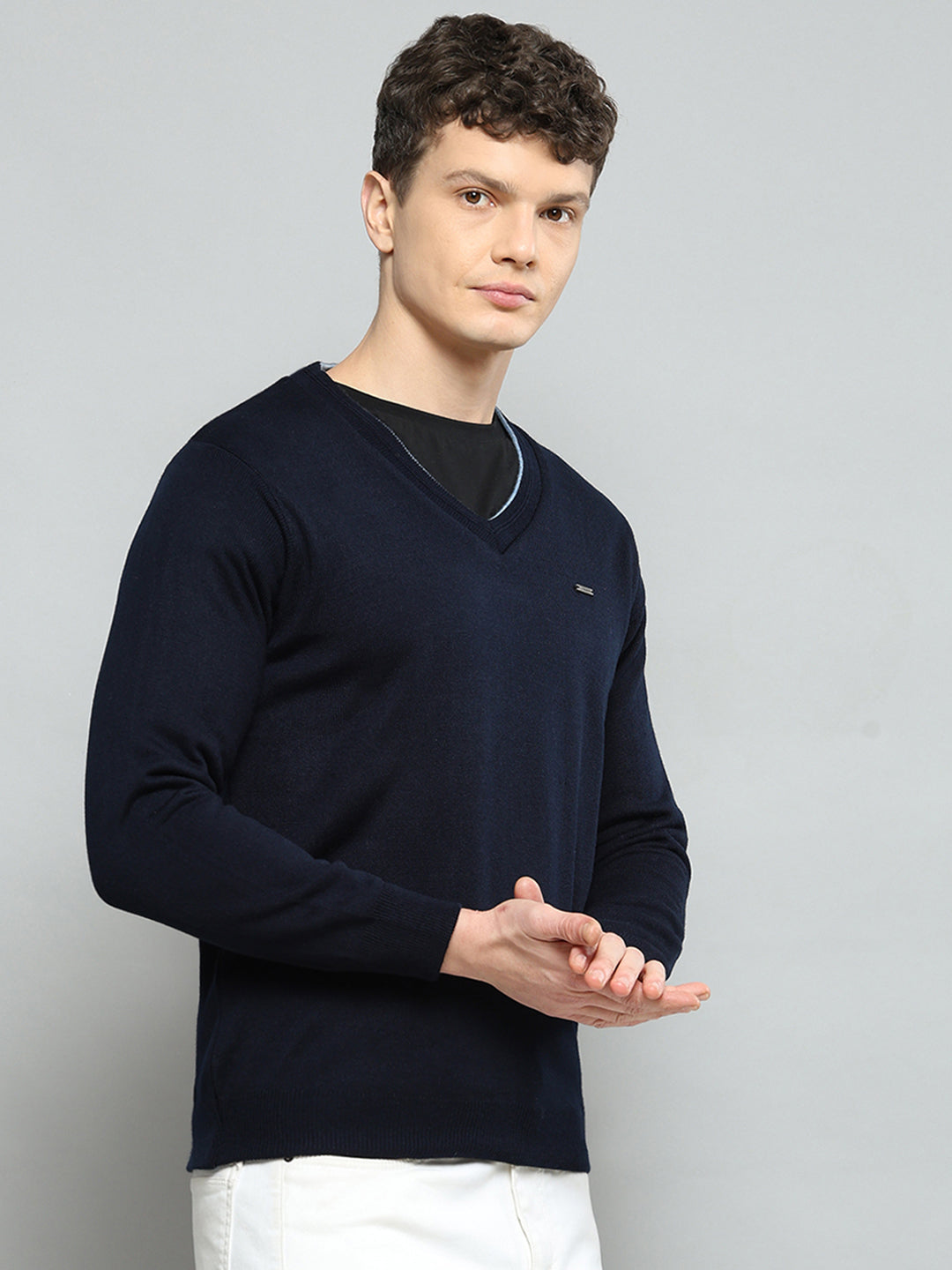 Men Navy Blue Solid V Neck Full Sleeve Pullover - Goyalsons ShopMax