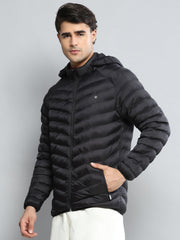 Men Black Solid Hooded Full Sleeve Jacket