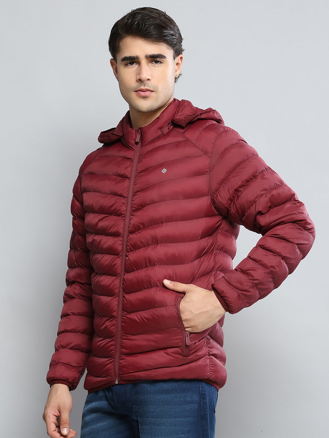 Men Maroon Solid Hooded Full Sleeve Jacket