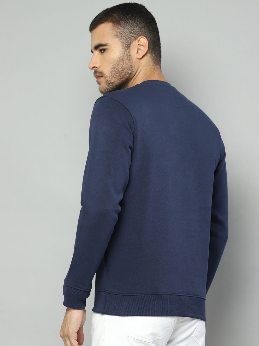 Men Blue Solid Round Neck Full Sleeve Sweatshirt