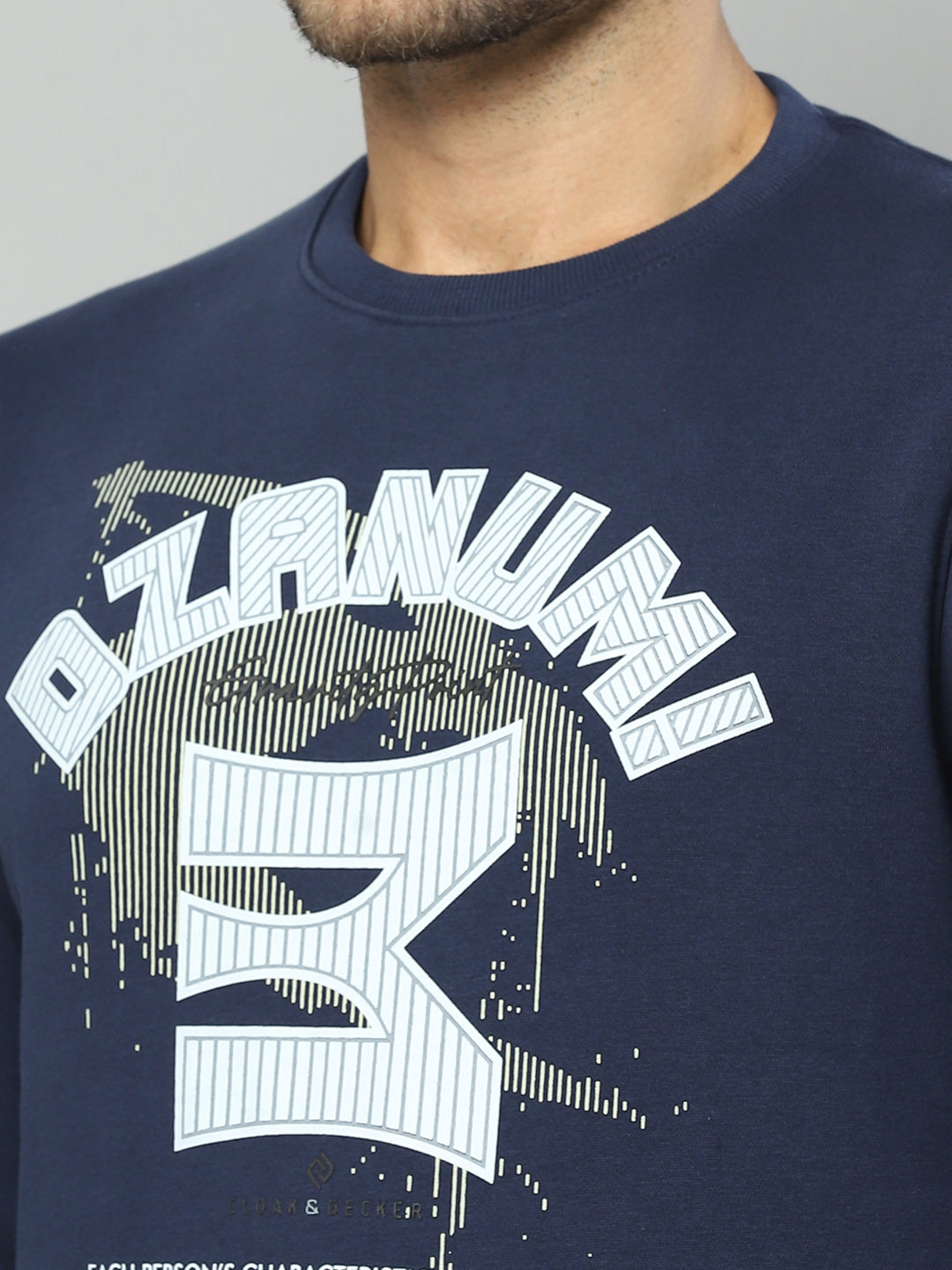 Men Blue Solid Round Neck Full Sleeve Sweatshirt