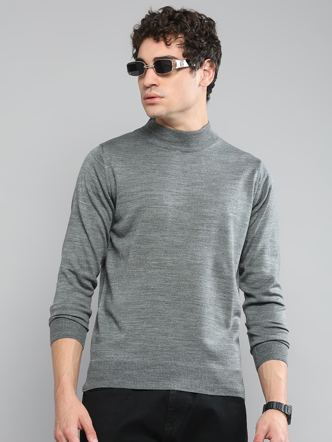 Men Grey Solid Turtle Neck Full Sleeve Pullover