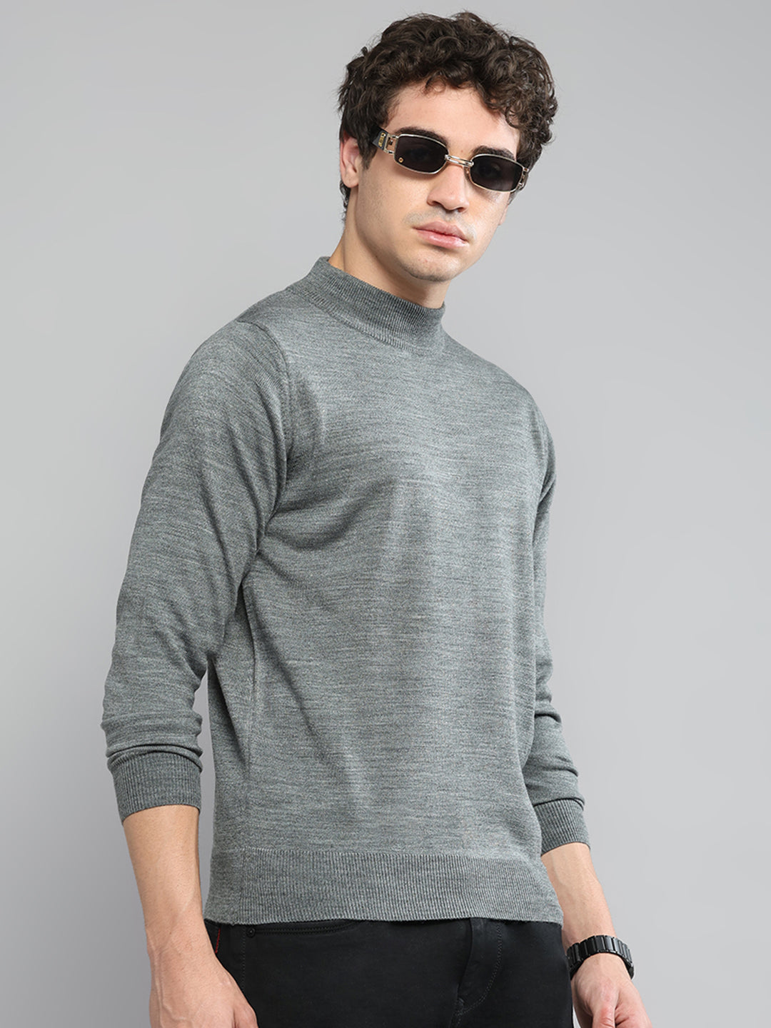 Men Grey Solid Turtle Neck Full Sleeve Pullover