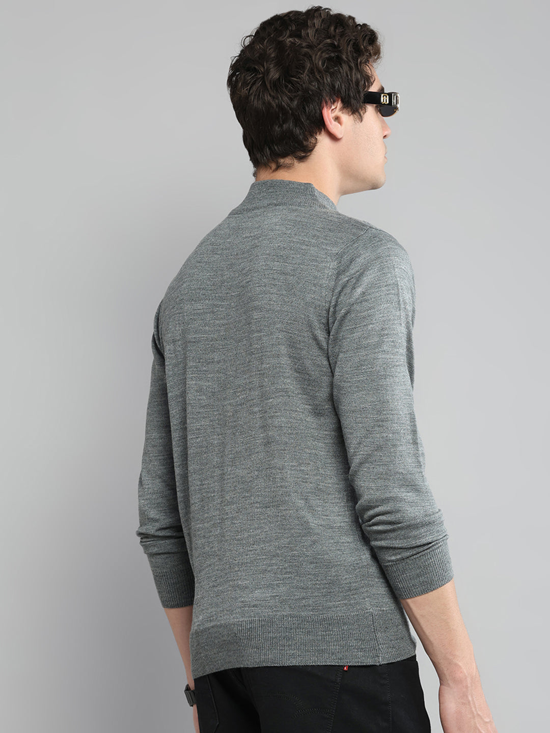 Men Grey Solid Turtle Neck Full Sleeve Pullover