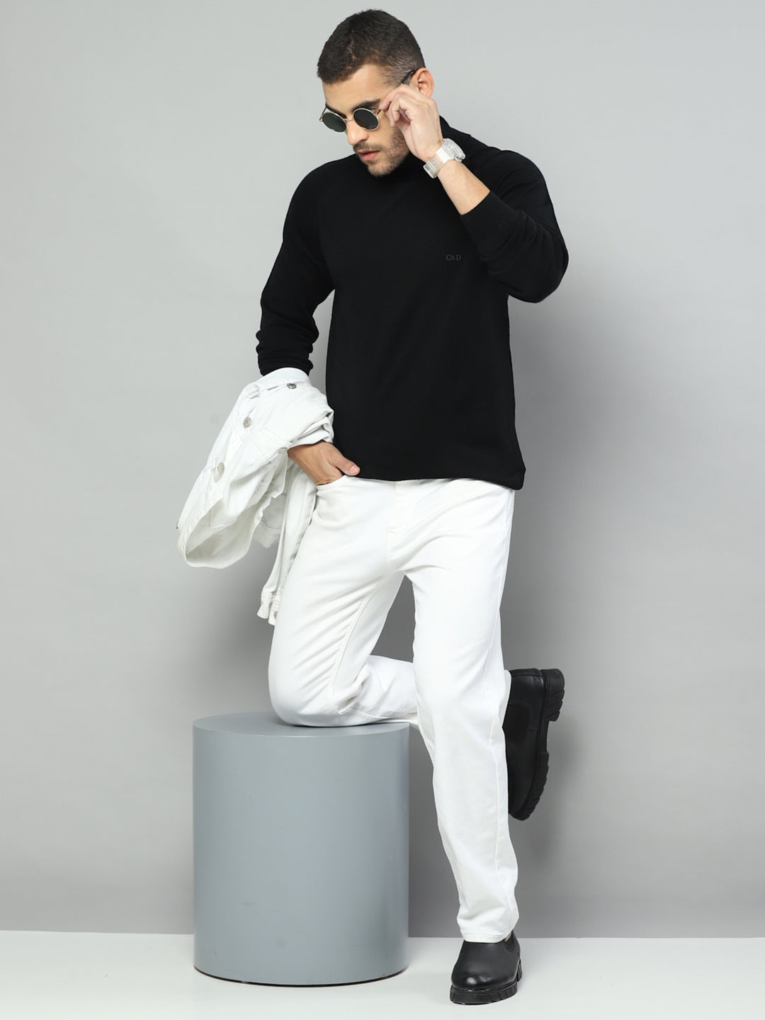 Men Black Solid High Neck Full Sleeve Pullover