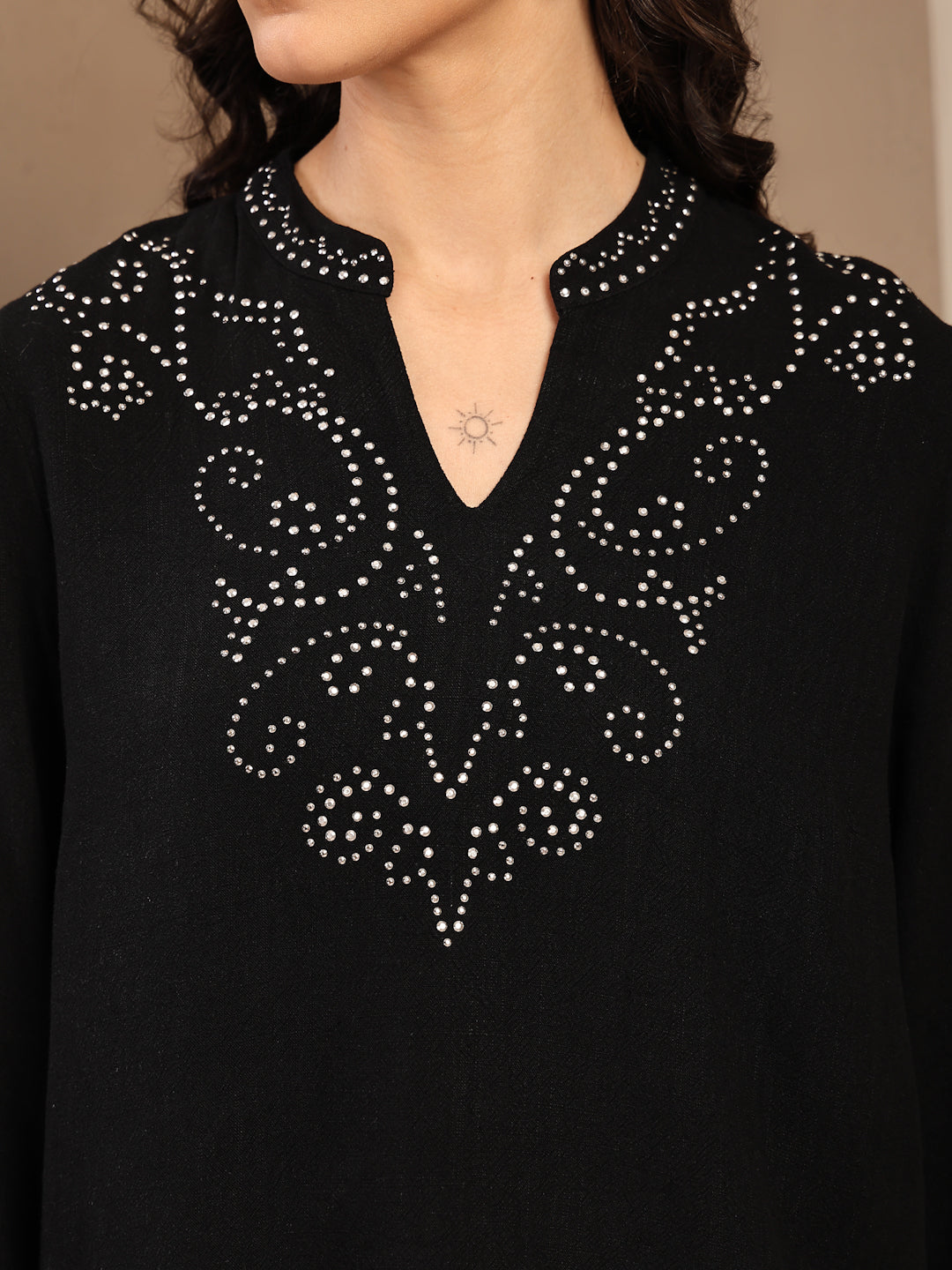 Gipsy Black Solid Linen Tunic