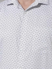 Crimsoune Club Men's White Geometric Print Shirt