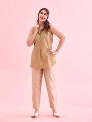 GO COLORS Women Medium Gold Solid Mid Rise Metallic Pants