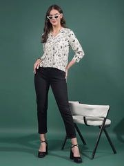 Crimsoune Club Women's White Floral Print V-Neck Top
