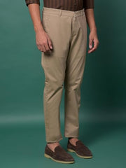 Crimsoune Club men's khaki casual trousers with a straight fit, featuring belt loops and front pockets, ideal for casual wear.