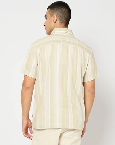 Men's Striped Spread Collar Shirt